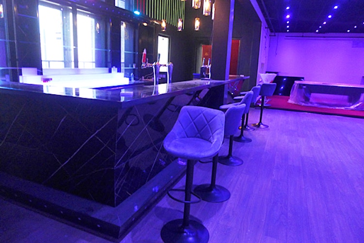 Poolcafe ca. 250 m2, Damlaan 36 Leidschendam